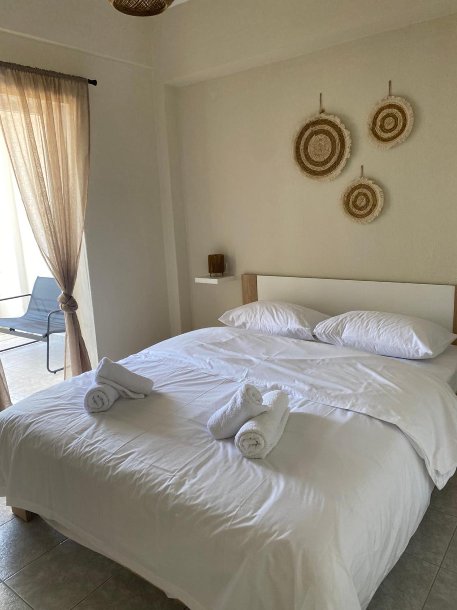 Sun & Sea Apartment Nea Iraklia Exterior foto